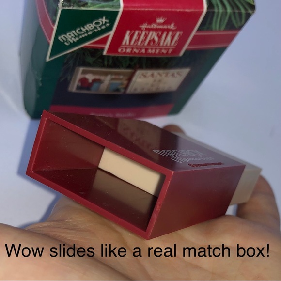 HALLMARK Keepsake ORNAMENT: "SANTA’S STUDIO" NIB - Picture 5 of 5